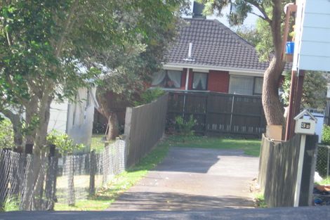 Photo of property in 1/3 Camrose Place, Glenfield, Auckland, 0629