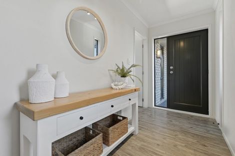 Photo of property in 12 Contour Avenue, Pyes Pa, Tauranga, 3112