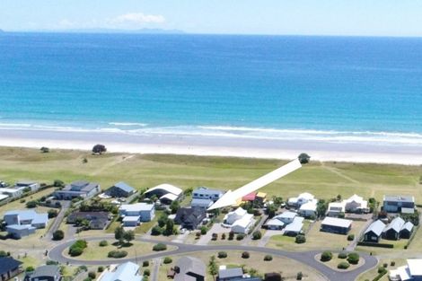 Photo of property in 134 Puka Crescent, Matarangi, Whitianga, 3592
