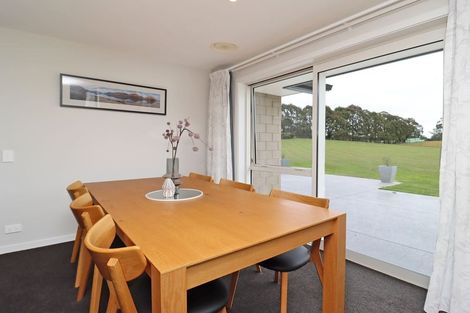 Photo of property in 21 Trailview Lane, Weston, Oamaru, 9401