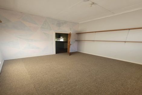 Photo of property in 9 Ruataniwha Street, Waipawa, 4210