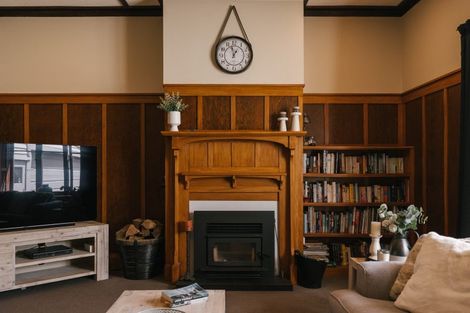 Photo of property in 168 College Street, Awapuni, Palmerston North, 4412