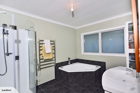 Photo of property in 2118 East Coast Road, Stillwater, Silverdale, 0993