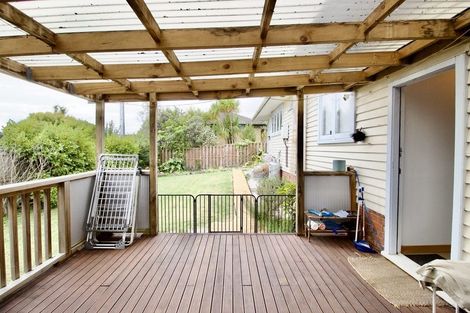 Photo of property in 62 Tudor Road, Henderson, Auckland, 0610