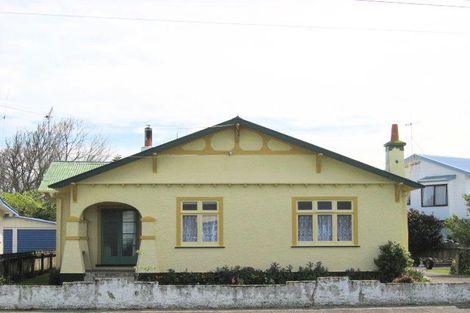 Photo of property in 14 Cambridge Street, Gonville, Whanganui, 4501