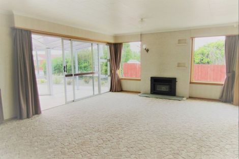 Photo of property in 1 Churchill Place, Waimate, 7924