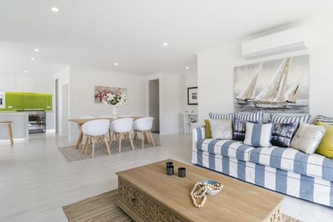 Photo of property in 21 Pakanga Grove, Pyes Pa, Tauranga, 3112