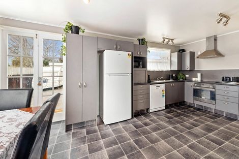 Photo of property in 18 Fenruss Street, Fairy Springs, Rotorua, 3015