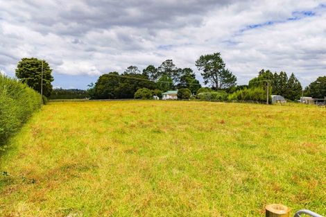 Photo of property in 326 Tauraroa Road, Maungakaramea, 0178