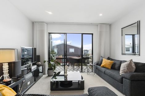 Photo of property in 20 Tahuhu Road, Mount Wellington, Auckland, 1062