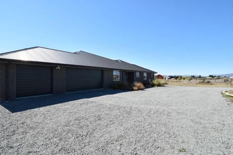 Photo of property in 100 Boundary Terrace, Twizel, 7999