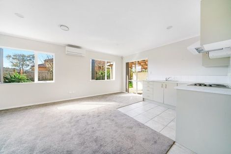 Photo of property in 2 Dunaff Place, Flat Bush, Auckland, 2019