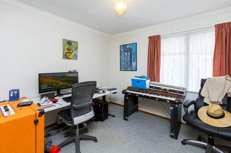 Photo of property in 37 Kashmir Avenue, Clouston Park, Upper Hutt, 5018