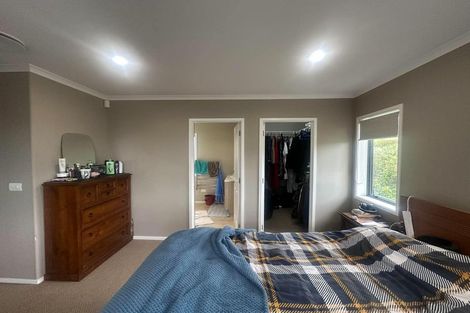 Photo of property in 4 Bluejacket Place, Whitby, Porirua, 5024