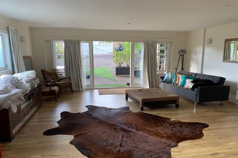 Photo of property in 14 Sackville Street, Fitzroy, New Plymouth, 4312