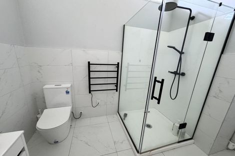 Photo of property in 77 Avonleigh Road, Green Bay, Auckland, 0604