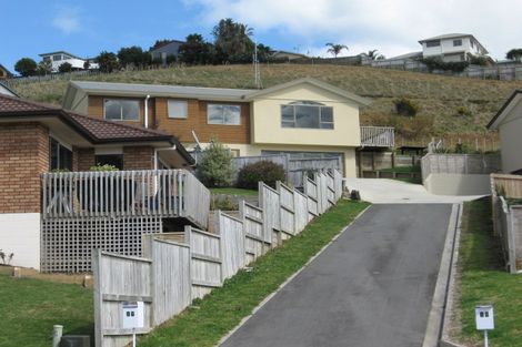 Photo of property in 17 Bateleur Close, Welcome Bay, Tauranga, 3112