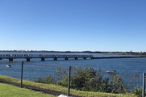 Photo of property in 2/10 Second Avenue, Tauranga, 3110