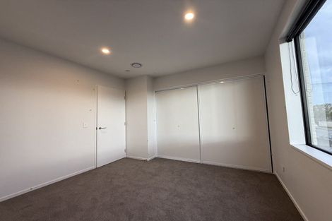 Photo of property in 3/5 Fairfield Avenue, Addington, Christchurch, 8024