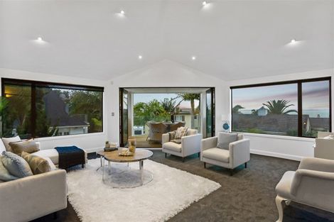 Photo of property in 235 Bleakhouse Road, Mellons Bay, Auckland, 2014