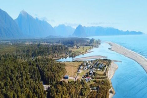 Photo of property in 17 Fox Moth Drive, Haast, 7886