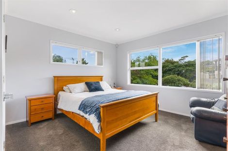 Photo of property in 3 Stansfield Place, Sunnyhills, Auckland, 2010