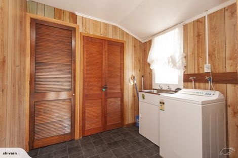 Photo of property in 11 Chelwood Street, Takaro, Palmerston North, 4412