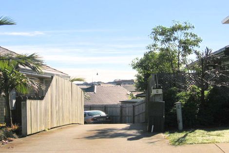 Photo of property in 3 Dairyland Drive, East Tamaki Heights, Auckland, 2016