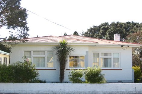 Photo of property in 17 Maratahu Street, Westown, New Plymouth, 4310