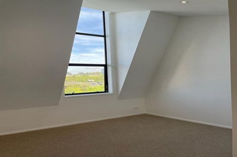 Photo of property in 75 Tuaiwi Street, Manukau, Auckland, 2104