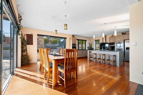 Photo of property in 50 Forest Heights, Wanaka, 9305
