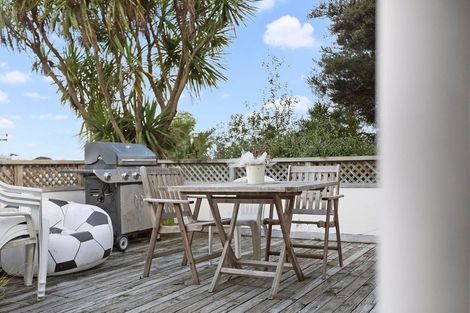 Photo of property in 36 Cedar Terrace, Stanmore Bay, Whangaparaoa, 0932