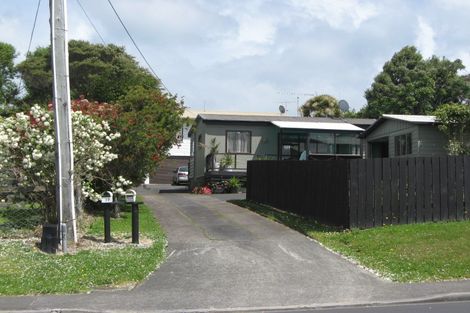 Photo of property in 922a Whangaparaoa Road, Manly, Whangaparaoa, 0930