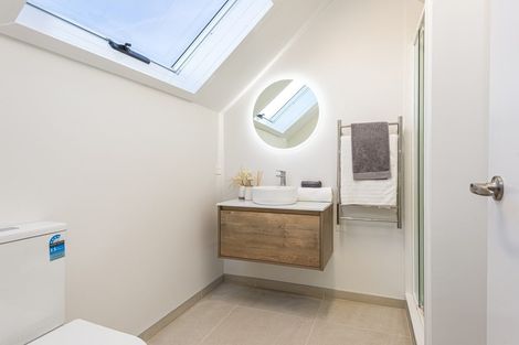 Photo of property in 27 Creese Place, Redwood, Christchurch, 8051