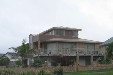 Photo of property in 26 San Bernadino Drive, Henderson, Auckland, 0612