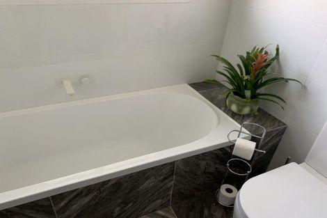 Photo of property in 19b Chestnut Close, Kelvin Grove, Palmerston North, 4414