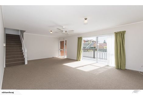 Photo of property in 1/5 Petrel Place, Massey, Auckland, 0614