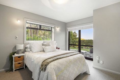 Photo of property in 32a Knights Road, Rothesay Bay, Auckland, 0630