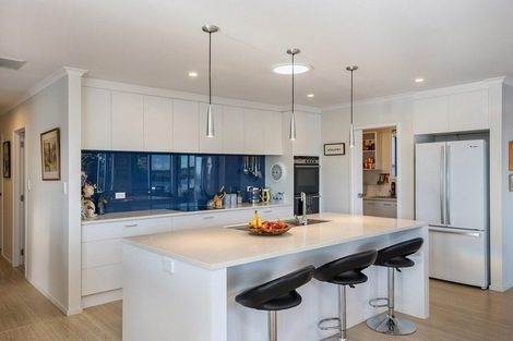 Photo of property in 6 Lees Cove, Karaka, Papakura, 2113