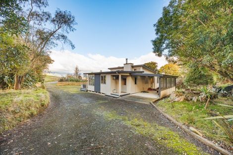 Photo of property in 442 Zigzag Road, Pohangina, Feilding, 4775