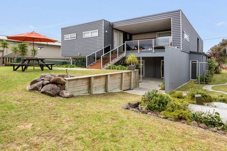 Photo of property in 23 Wehiwehi Road, Matapouri, Whangarei, 0173