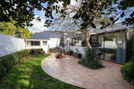 Photo of property in 64a Princes Street, Cambridge, 3434