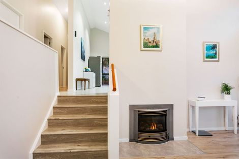 Photo of property in 24 Cinnabar Place, Westgate, Auckland, 0614