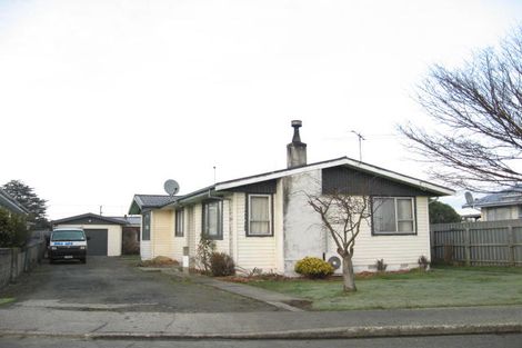 Photo of property in 100 Scott Street, Strathern, Invercargill, 9812