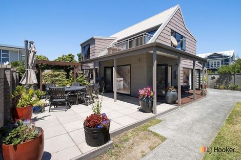 Photo of property in 12b Broadway Road, Waihi Beach, 3611