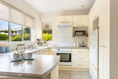 Photo of property in 55 Kingdale Road, Henderson, Auckland, 0610