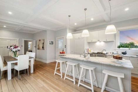 Photo of property in 41 Lake Road, Devonport, Auckland, 0624