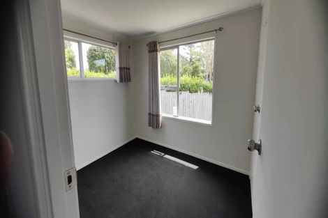 Photo of property in 32 Glen Road, Ranui, Auckland, 0612