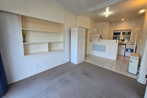 Photo of property in 13a Romney Square, Tawa, Wellington, 5028