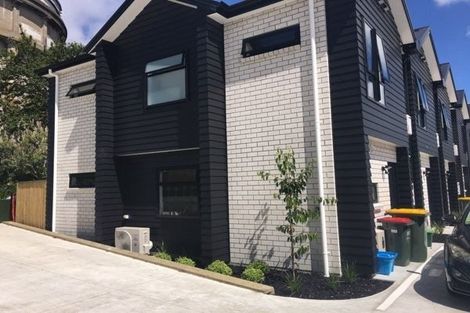 Photo of property in 3/14 Ruakiwi Road, Hamilton Lake, Hamilton, 3204